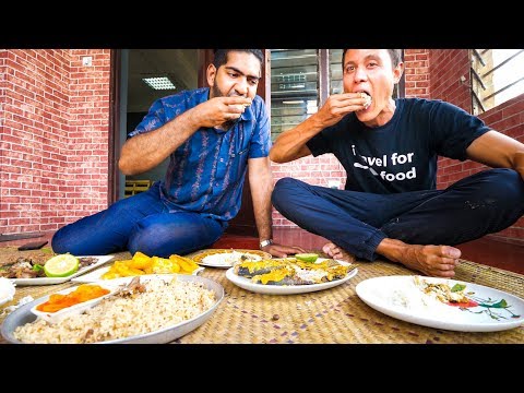 Coconut Grilled Fish with Chef Ali Mandhry — Arab Kenyan Food in Mombasa!