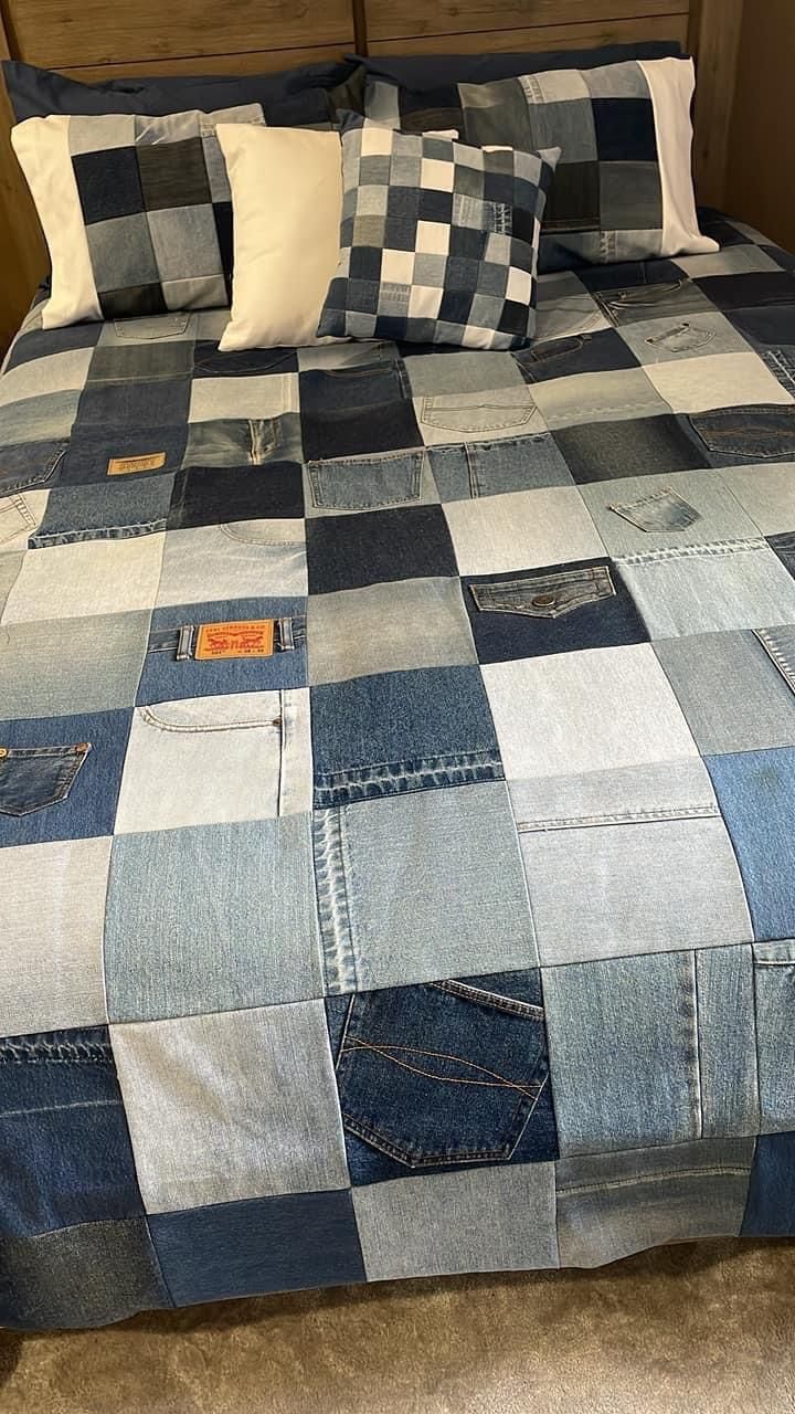 Denim bed cover with pockets