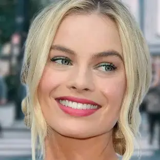 Margot Robbie